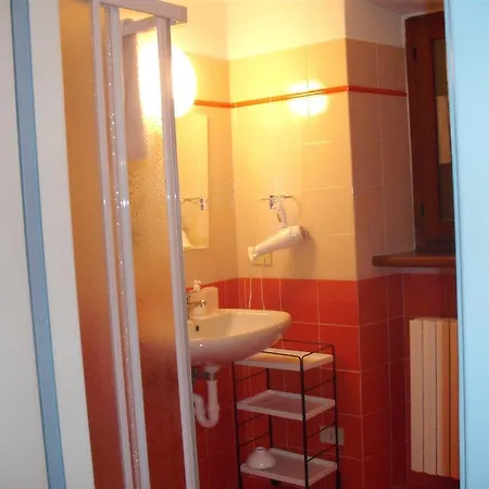 Bed & Breakfast Il Glicine Zimone