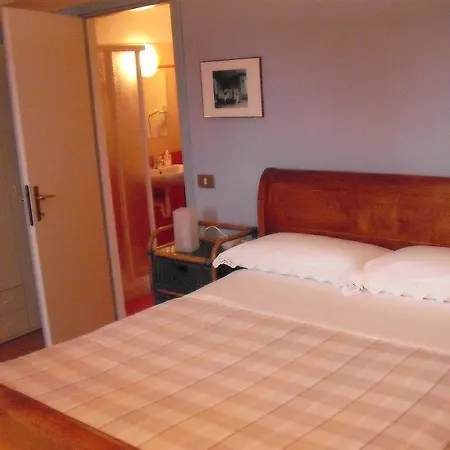 Il Glicine Отель типа 